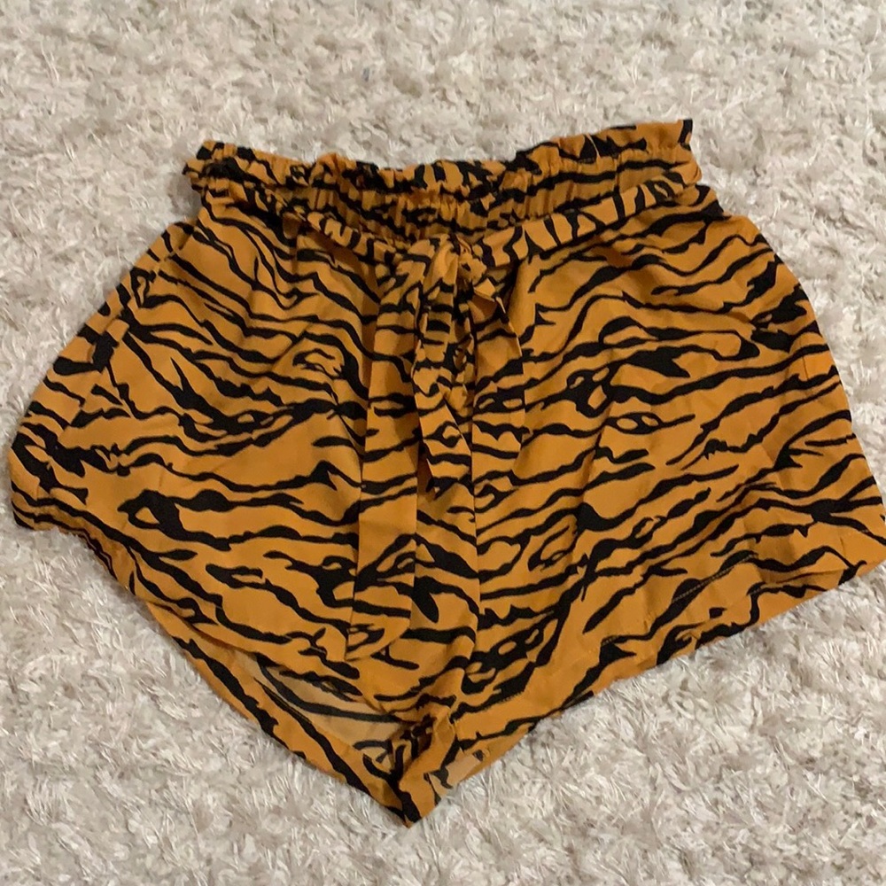 5 for $10 Flowy tiger print shorts